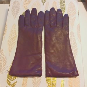 Women's smooth burgundy leather gloves